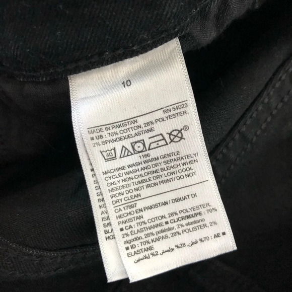NWT Old Navy Size 10 Power Slim Straight Black Jeans Mid Rise Ripped Knees New - Picture 7 of 8